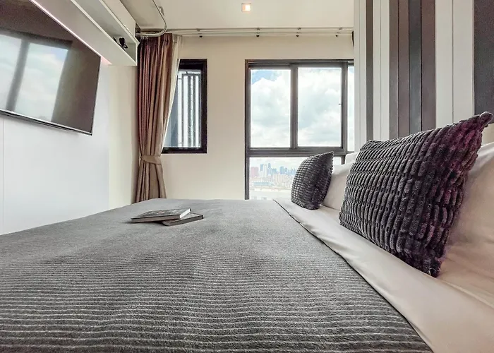 Apartamento Near Mrt L Modern 2br L Pool And Gym L Sontana