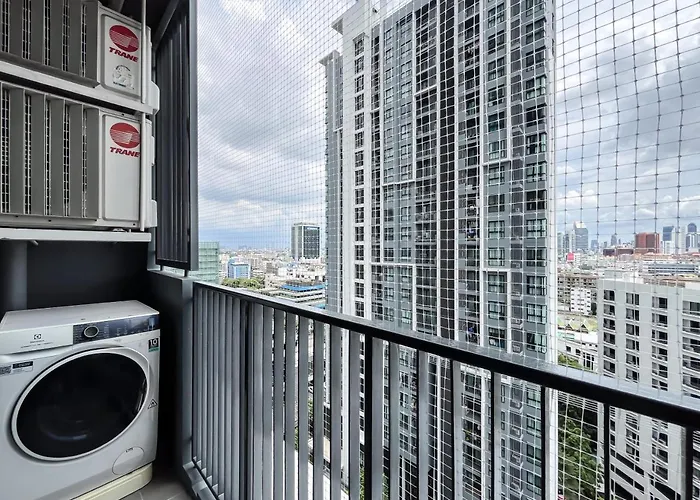 Near Mrt L Modern 2br L Pool And Gym L Sontana Apartamento Bangkok