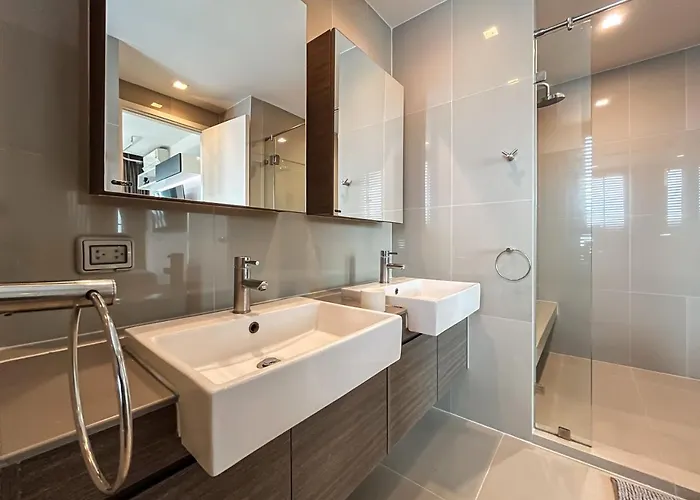 Near Mrt L Modern 2br L Pool And Gym L Sontana Bangkok