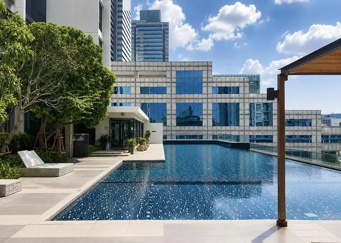 Apartamento Near Mrt L Modern 2br L Pool And Gym L Sontana Bangkok